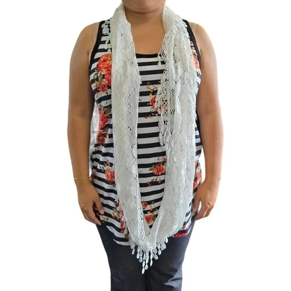 White Wrap Scarf NWOT - Picture 1 of 4
